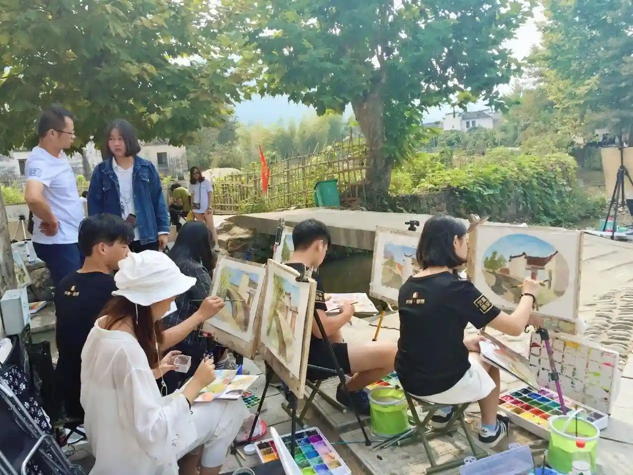 艺生源：盘点学美术比较吃香的四个专业 一定要看完